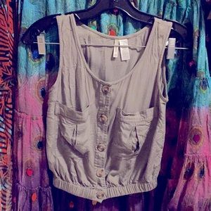 🍀4/$20 button down crop cargo vest